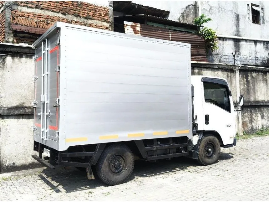 2023 Isuzu Elf NLR Truck