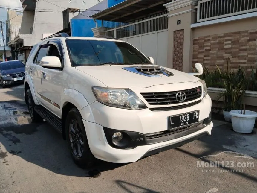 Jual Mobil Toyota Fortuner 2015 G TRD 2.5 di Jawa Timur Automatic SUV Putih Rp 308.000.000