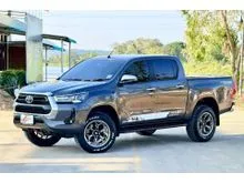 2020 Toyota HILUX REVO 2.4 Double Cab Prerunner Mid Pickup