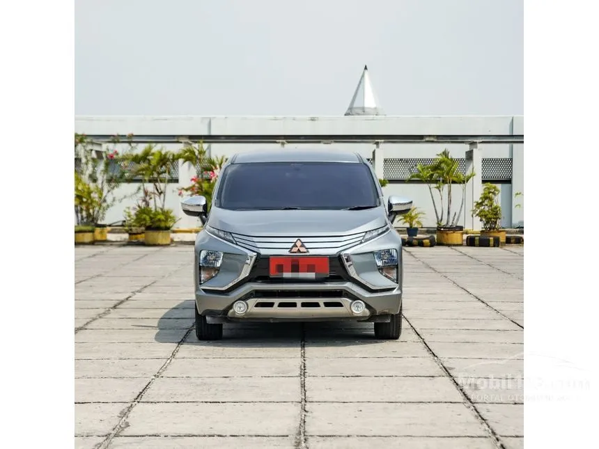 Jual Mobil Mitsubishi Xpander 2019 ULTIMATE 1.5 di Jawa Barat Automatic Wagon Abu