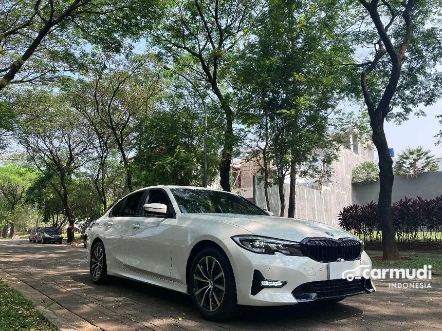 2021 BMW 320i Dynamic Sedan