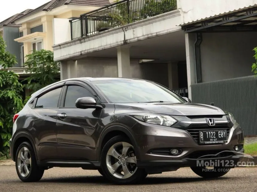Jual Mobil Honda HR
