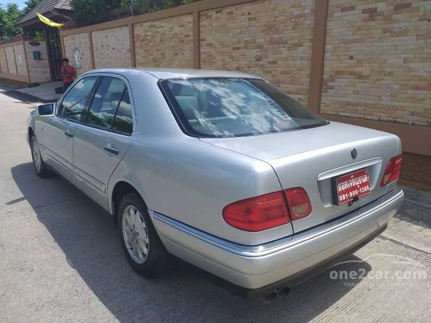 1994 Mercedes-Benz C220 Elegance Sedan