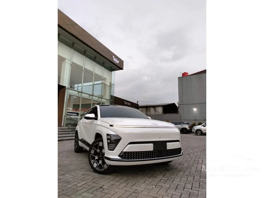 Jual Mobil Hyundai Kona 2024 Electric Long Range Signature di Banten Automatic Wagon Putih Rp 566.500.000