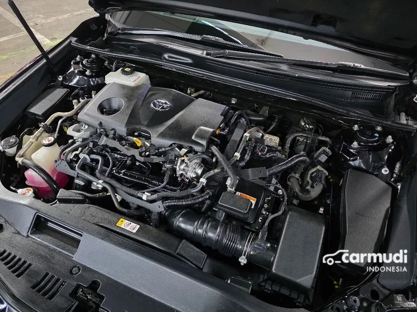 2021 Toyota Camry Hybrid Sedan