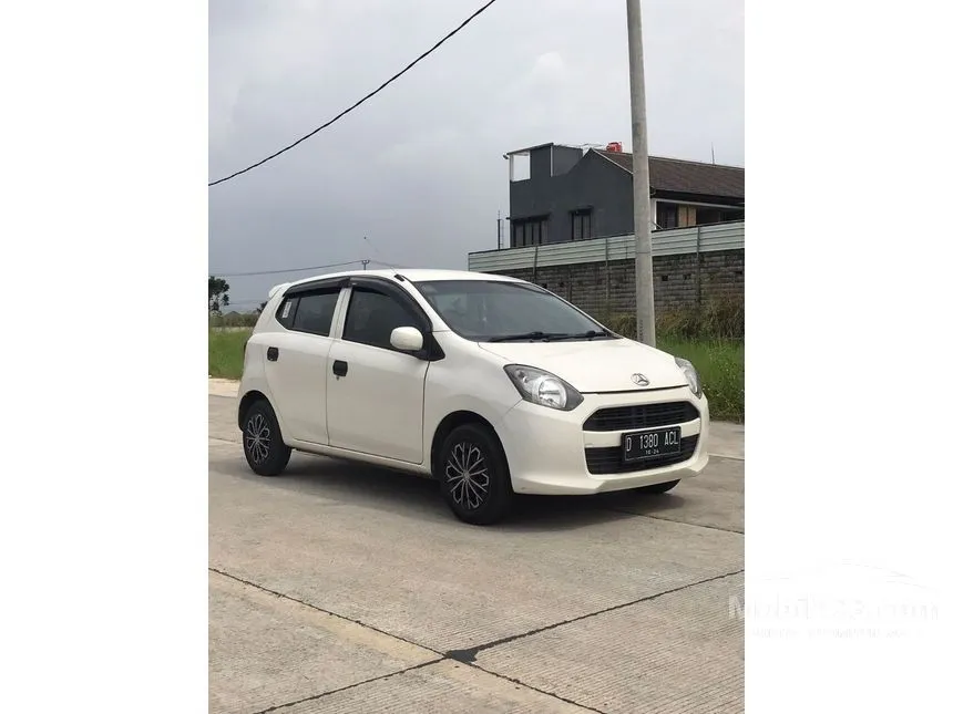 Jual Mobil Daihatsu Ayla 2014 M 1.0 di Jawa Barat Manual Hatchback Putih Rp 79.000.000
