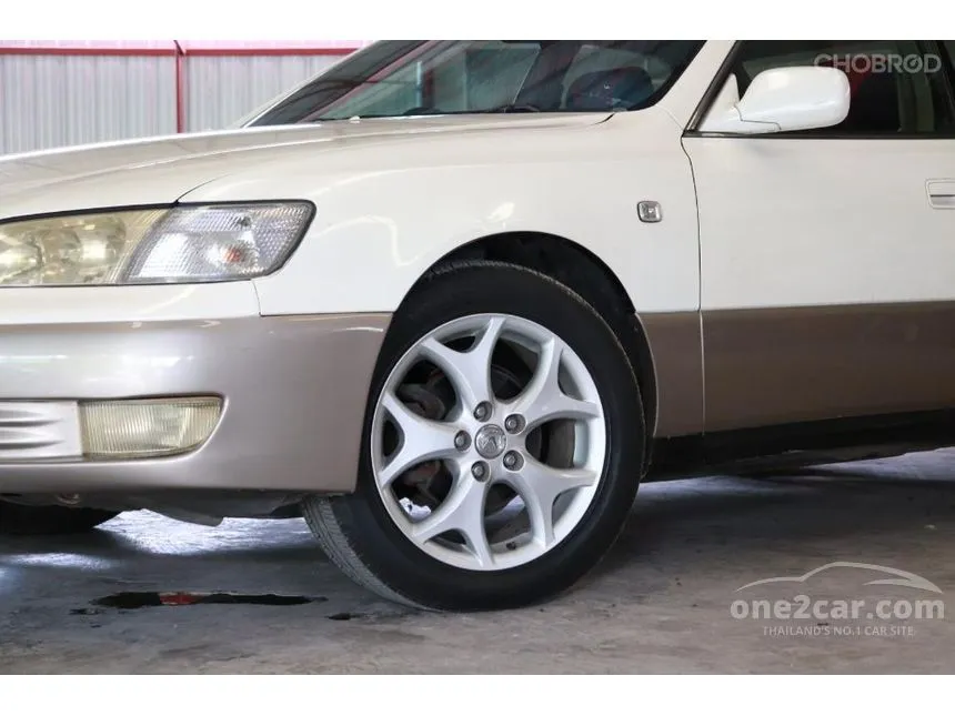 1999 Lexus ES300 S Sedan