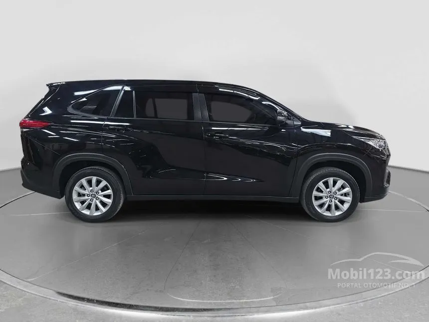 2022 Toyota Kijang Innova Zenix V (Non Premium Color) MPV