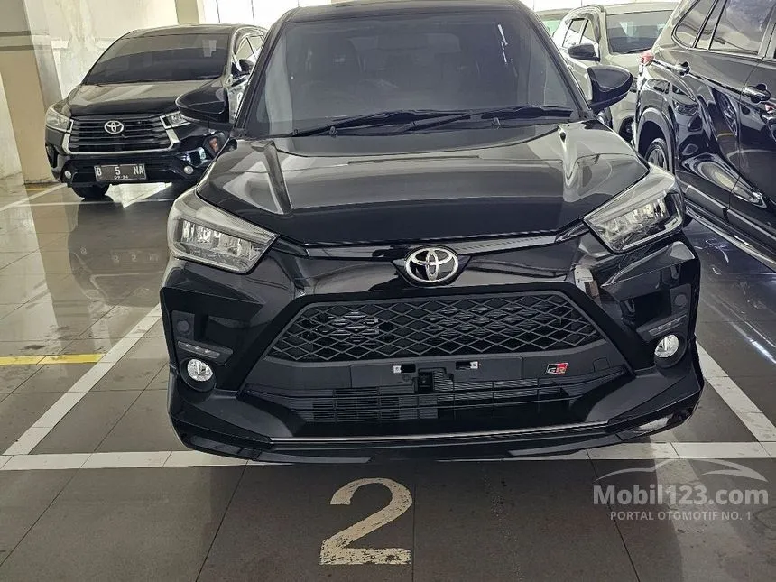 Jual Mobil Toyota Raize 2024 GR Sport 1.0 di Jawa Timur Automatic Wagon Hitam Rp 225.000.000