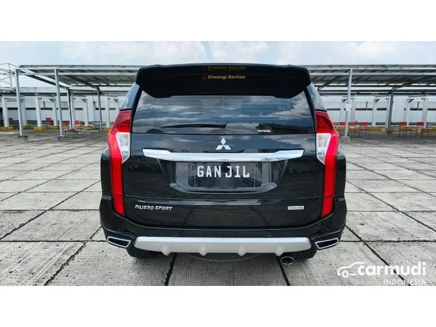 2016 Mitsubishi Pajero Sport Dakar 4X2 SUV