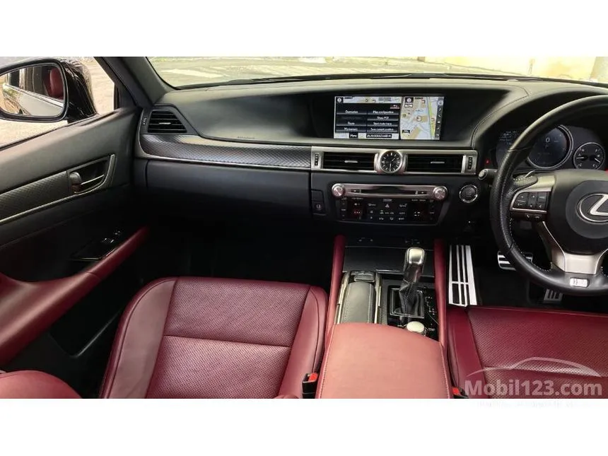 2016 Lexus GS200t Luxury Sedan