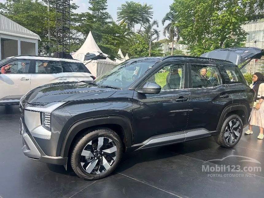 2025 Mitsubishi Destinator Ultimate Premium SUV