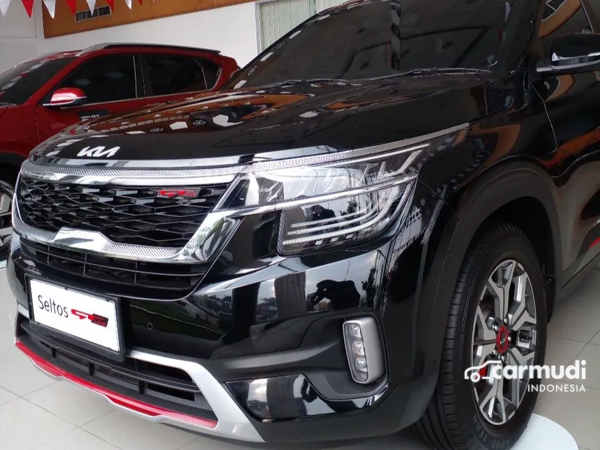 Jual Mobil KIA Seltos 2023 GT Line 1.4 di Jawa Barat Automatic Wagon Hitam Rp 386.000.000