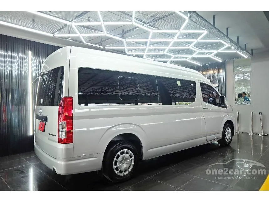 2024 Toyota Commuter Van