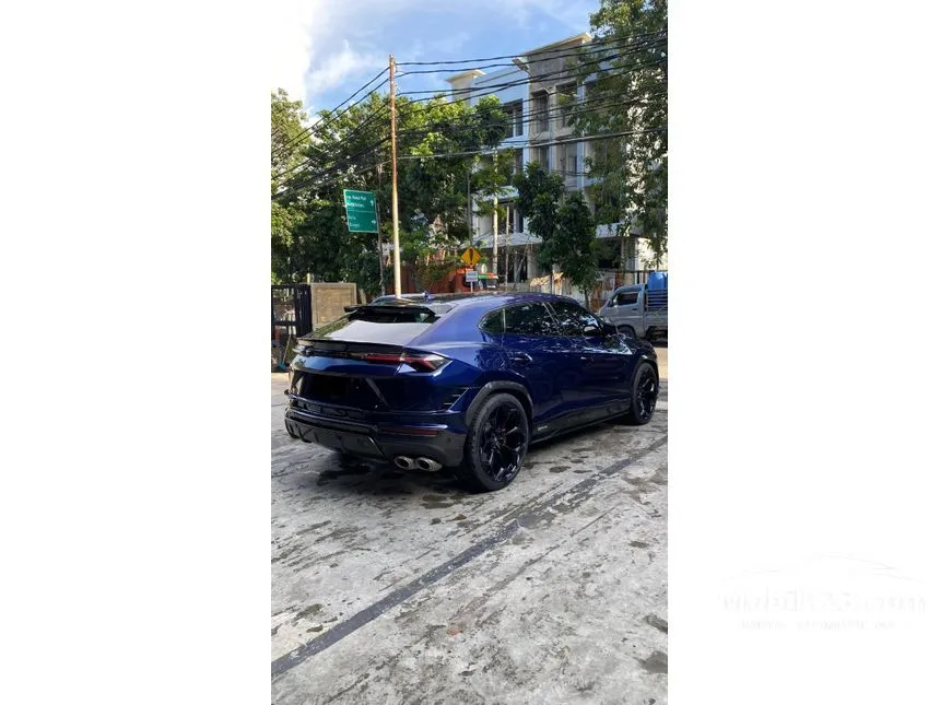 2023 Lamborghini Urus Performante SUV
