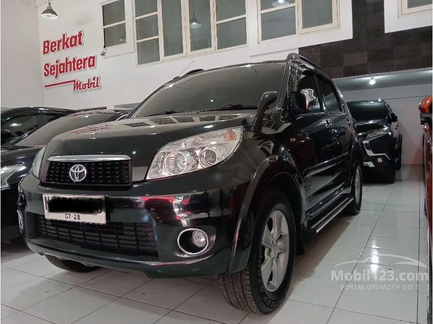 Jual Mobil Toyota Rush 2013 S 1.5 di Jawa Timur Manual SUV Hitam Rp 135.000.004