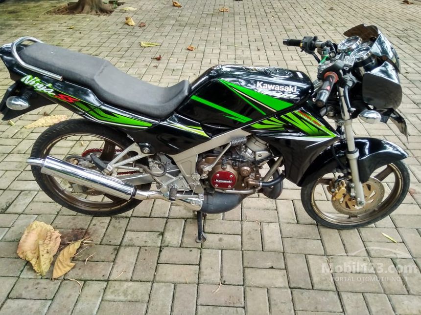  Jual  Motor  Kawasaki  Ninja  2015 150 0 2 di Jawa Barat 