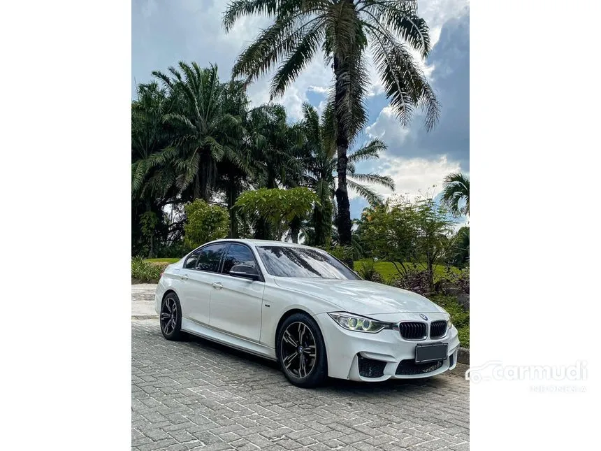 Jual Mobil BMW 320i 2014 Sport 2.0 di DKI Jakarta Automatic Sedan Putih Rp 330.000.000