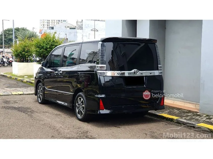 2019 Toyota Voxy MPV