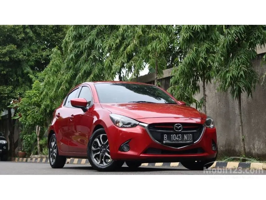 Jual Mobil Mazda 2 2015 GT 1.5 di Banten Automatic Hatchback Merah Rp 165.000.000