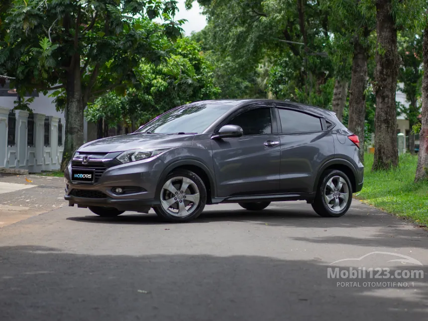 Jual Mobil Honda HR