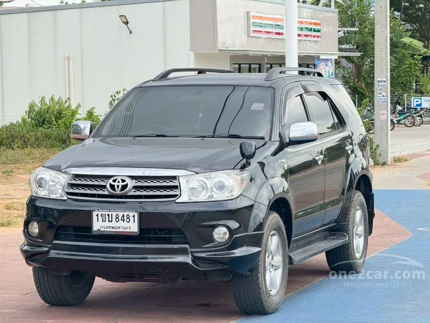 2011 Toyota FORTUNER V SUV