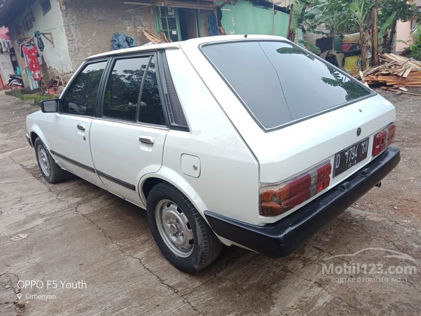 Jual Mobil Mazda 323 1986 1.3 di Jawa Barat Manual Hatchback Putih Rp ...