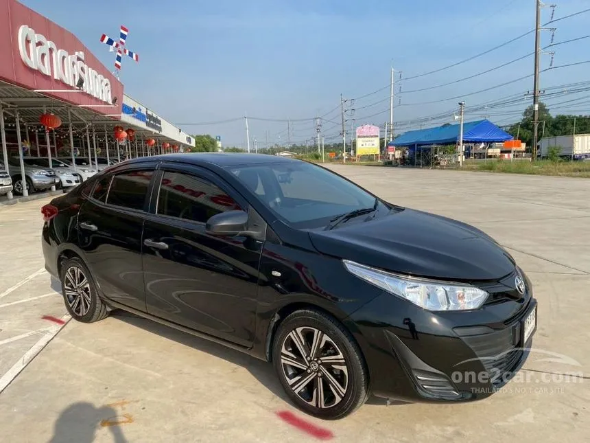 2019 Toyota Yaris Ativ E Sedan