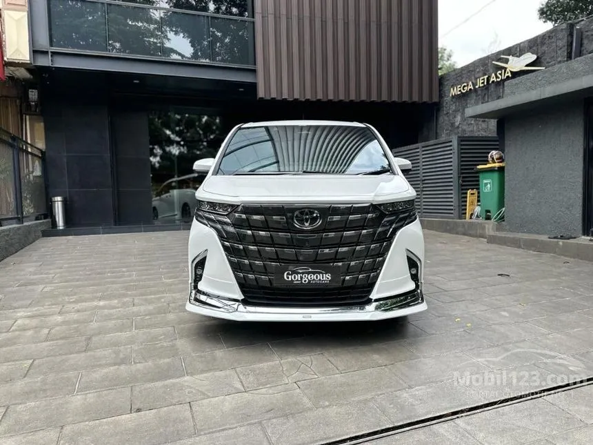 Jual Mobil Toyota Alphard 2024 G 2.5 di Jawa Tengah Automatic MPV Putih Rp 1.775.000.000