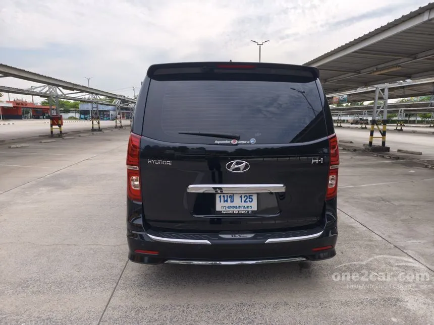 2023 Hyundai H-1 Elite FE Van