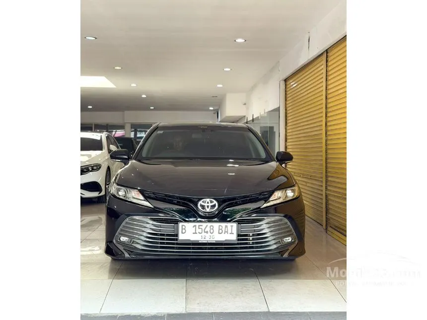 2020 Toyota Camry V Sedan