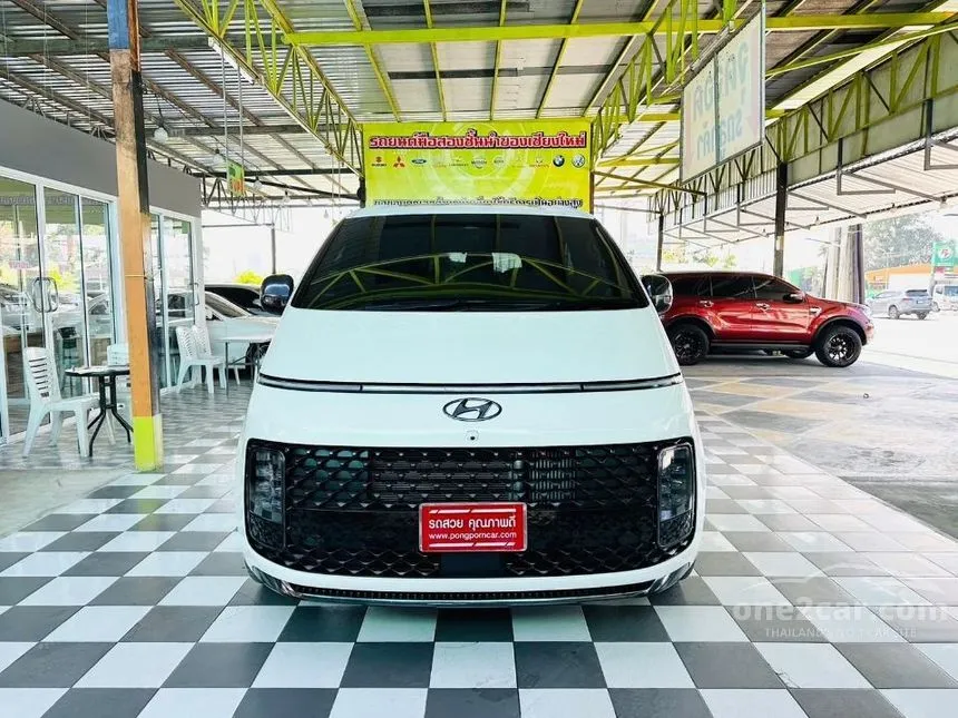 2022 Hyundai Staria Premium Van