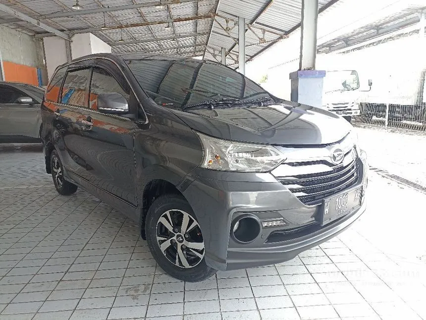 Jual Mobil Daihatsu Xenia 2017 R Sporty 1.3 di Jawa Timur Automatic MPV Abu