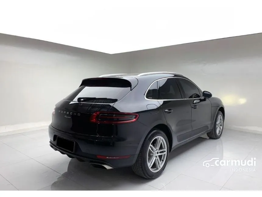 2014 Porsche Macan SUV