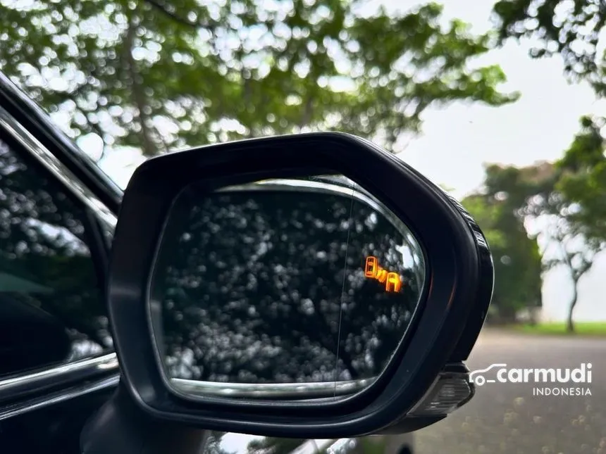 2019 Toyota Camry Hybrid Sedan