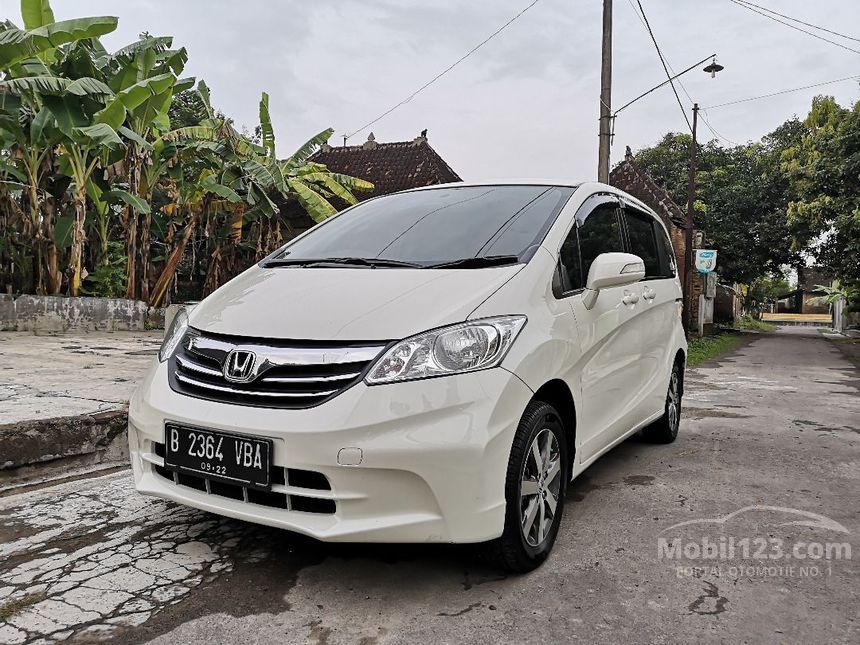 Jual Mobil Honda Freed 2012 E 1.5 di Jawa Tengah Automatic 