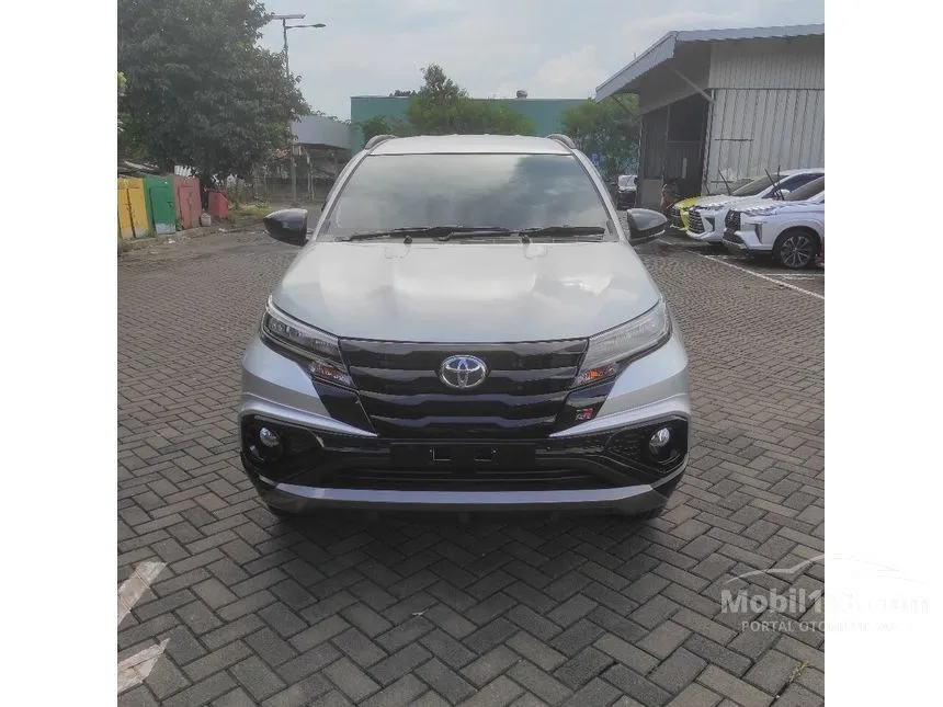 Jual Mobil Toyota Rush 2024 S GR Sport 1.5 di DKI Jakarta Manual SUV Silver Rp 273.750.000