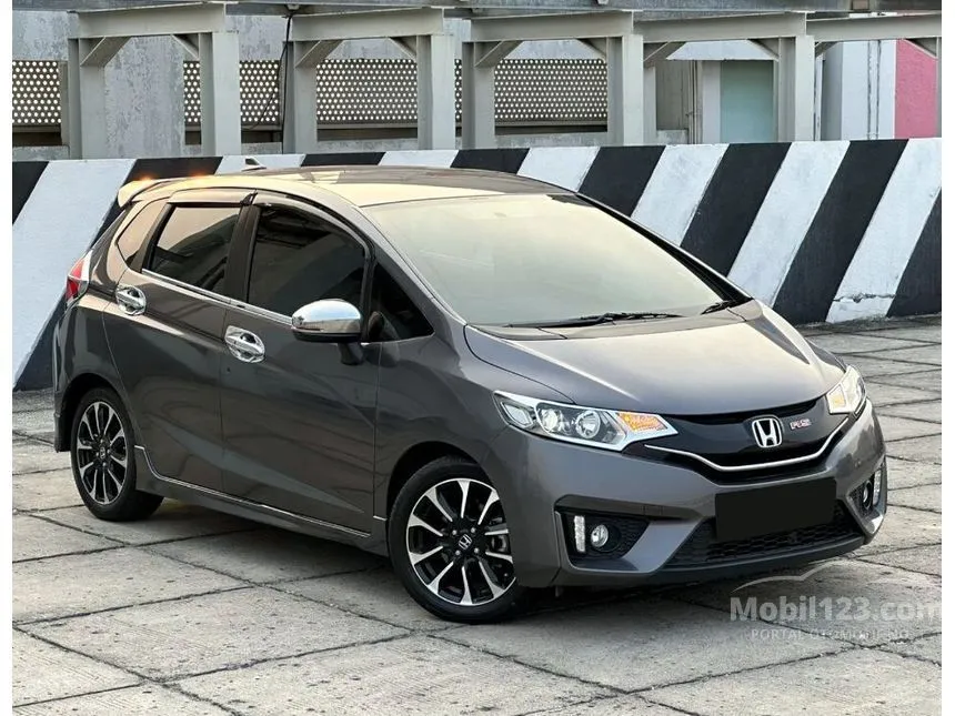 Jual Mobil Honda Jazz 2016 RS 1.5 di DKI Jakarta Automatic Hatchback Abu