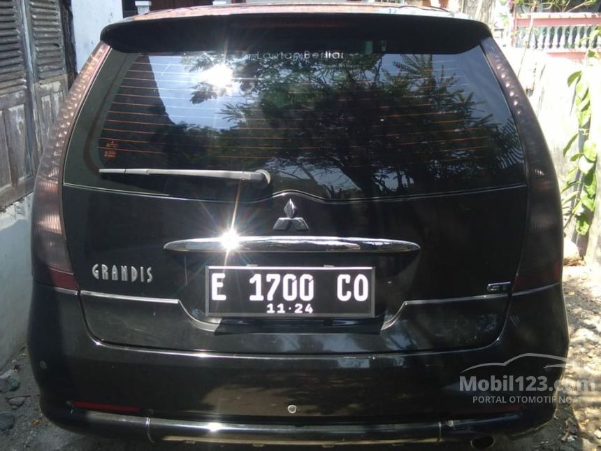 2008 Mitsubishi Grandis GT MPV