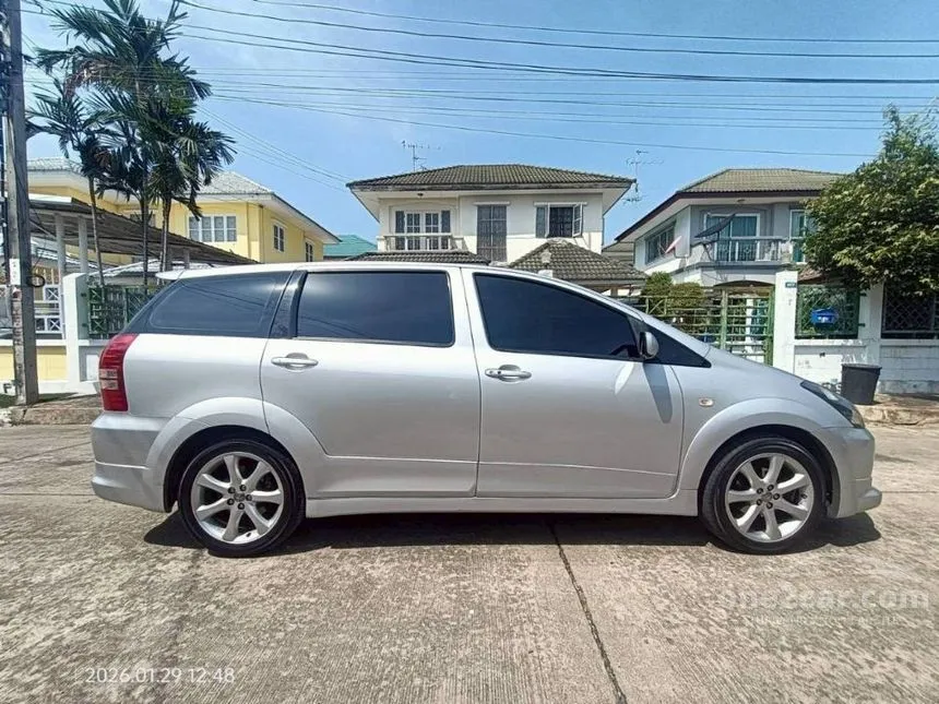 2004 Toyota WISH S Wagon