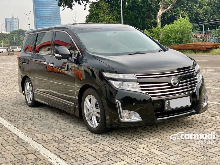 2013 Nissan Elgrand Highway Star MPV