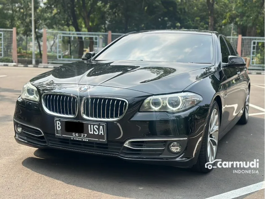 2016 BMW 520i Luxury Sedan