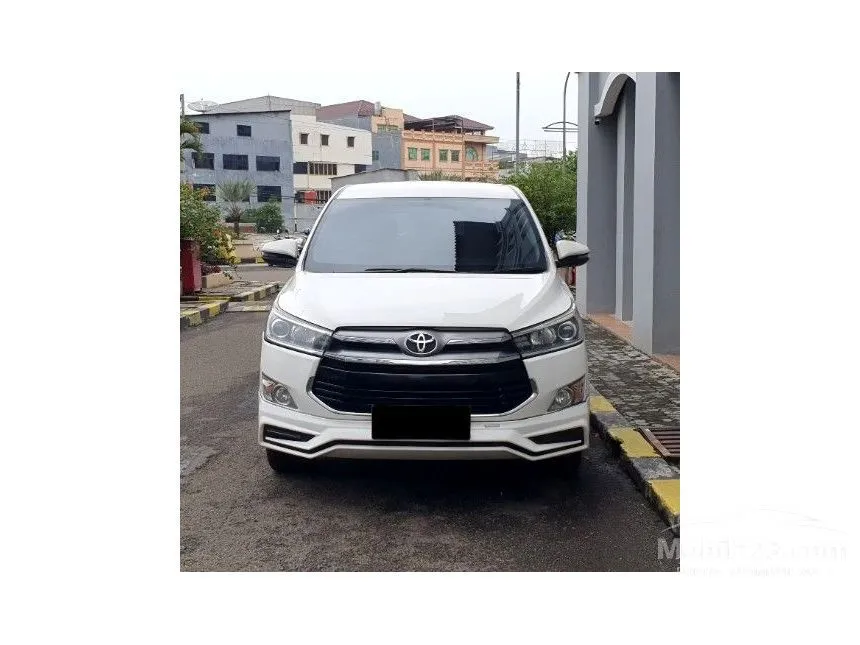 Jual Mobil Toyota Kijang Innova 2020 V 2.4 di Banten Automatic MPV Putih Rp 374.000.000