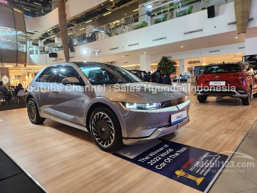 Jual Mobil Hyundai IONIQ 5 2024 Long Range Signature di DKI Jakarta Automatic Wagon Silver Rp 650.000.000