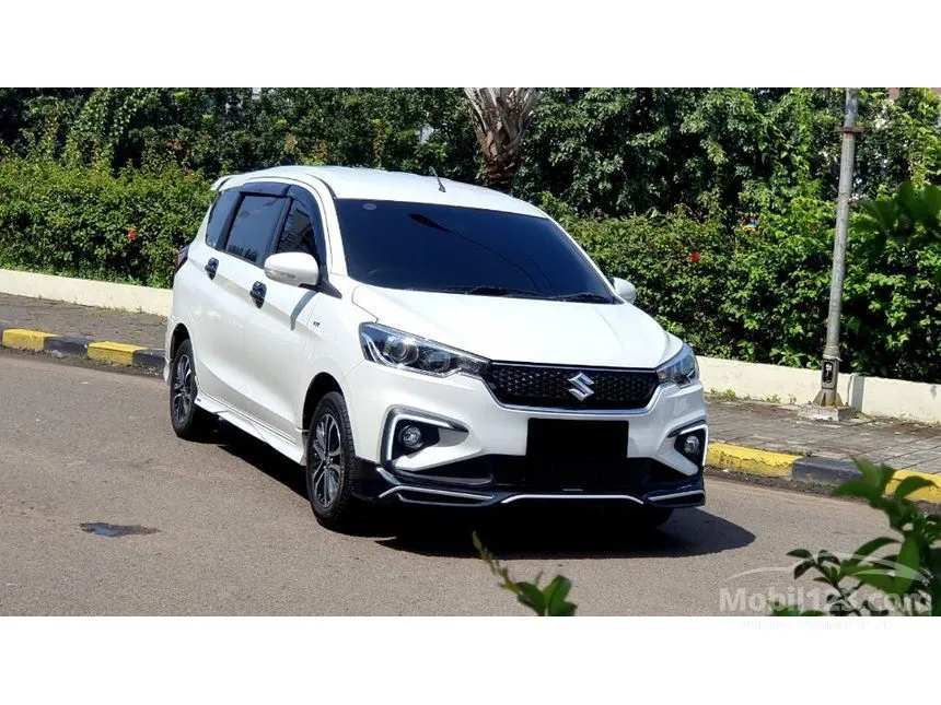 Jual Mobil Suzuki Ertiga 2022 Hybrid SS 1.5 di DKI Jakarta Automatic MPV Putih Rp 209.000.000