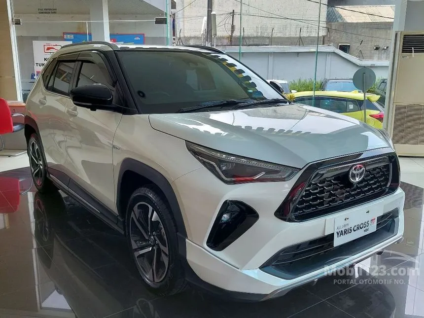 2024 Toyota Yaris Cross S HV with GR Parts Aero Pkg SUV