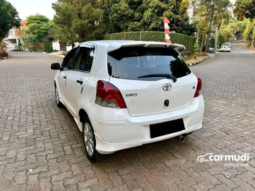 2012 Toyota Yaris E Hatchback