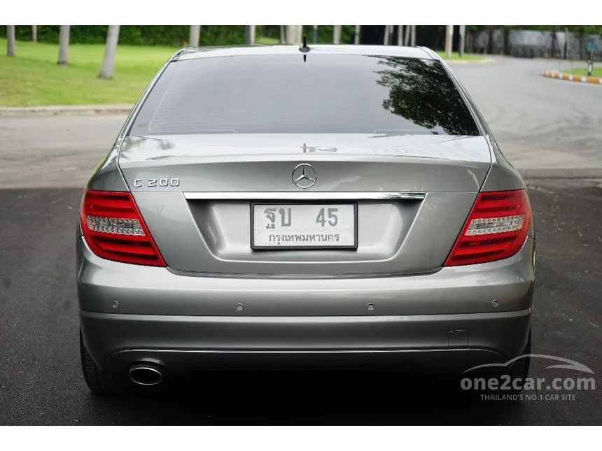 2012 Mercedes-Benz C200 CGI Elegance BlueEFFICIENCY Sedan