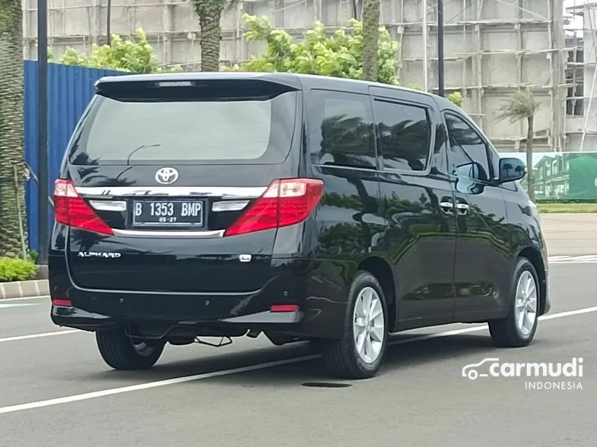 2013 Toyota Alphard G MPV