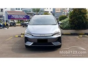 2025 BYD M6 Superior Captain 6 Seater MPV